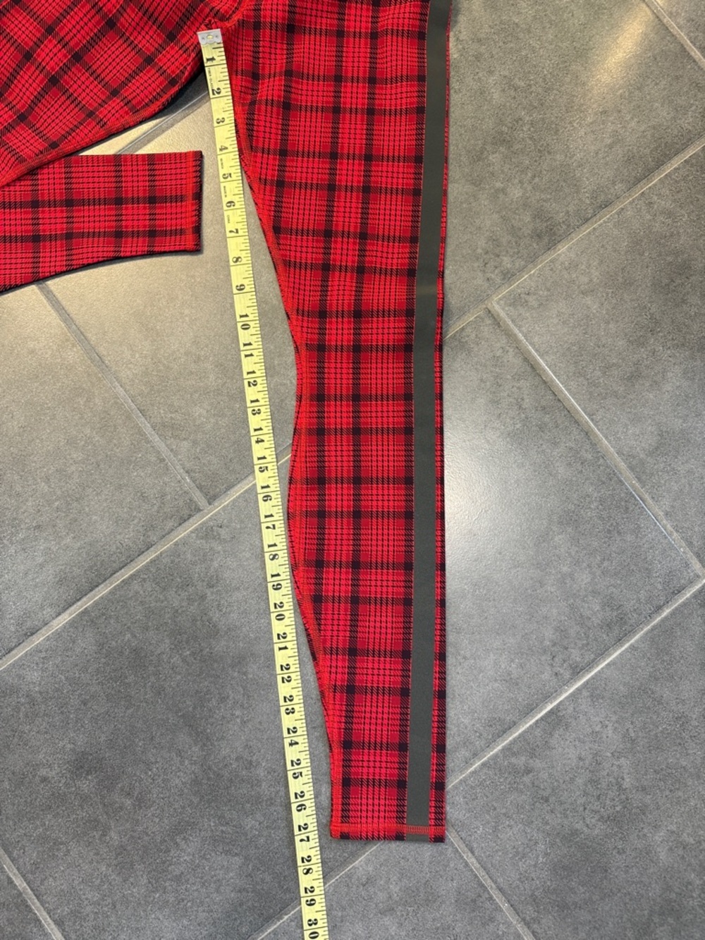 New! ALO YOGA Scarlet Plaid Print RARE! XS Leggings + Med Bra Top SOLD AS A SET - Picture 11 of 15